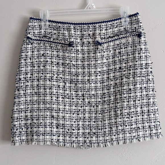 🌿H&M TWEED SKIRT🌿 - Picture 7 of 10